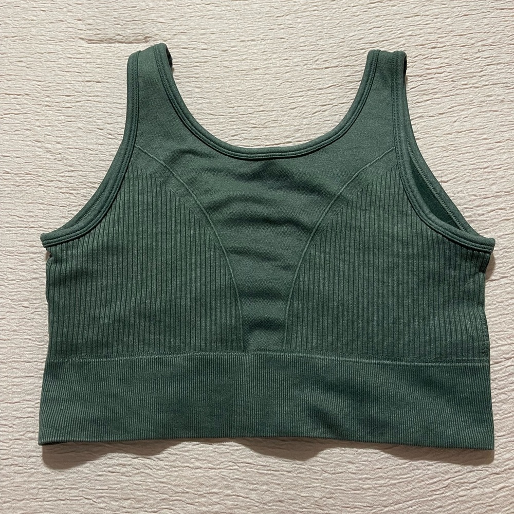 Athletic Top/ Crop top